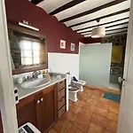 Apaizetxea, Caserio En Entorno Rural Entre Bilbao Y Vitoria-gasteiz *