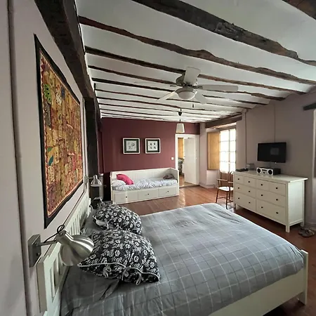 Apaizetxea, Caserio En Entorno Rural Entre Bilbao Y Vitoria-gasteiz * Andagoya