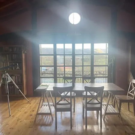 Apaizetxea, Caserio En Entorno Rural Entre Bilbao Y Vitoria-gasteiz *